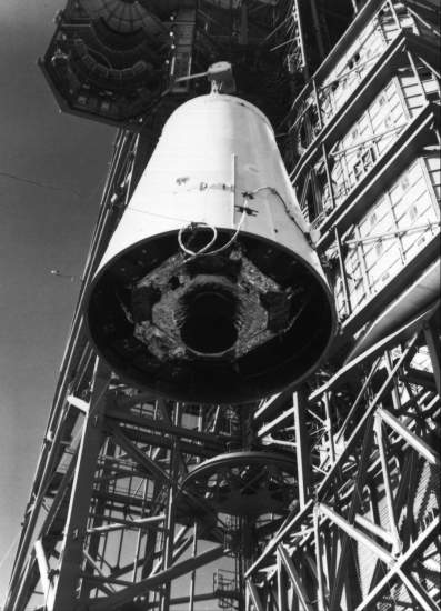 LM-1 hoisted to SA-204