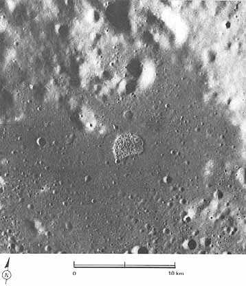 Figure 232 steep-walled but shallow D-shaped depression