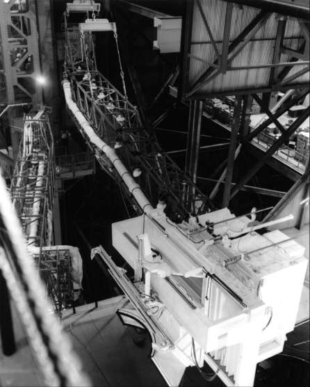Service arm 9 being mounted onto Mobile Launcher
