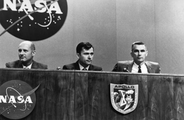 Apollo 10 crew meet the press